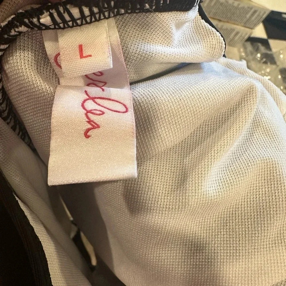 Make A Splash L  Black & White Halter Swimsuit - Picture 6 of 6